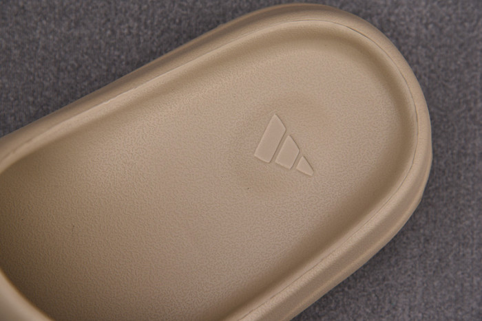 adidas Yeezy Slide Pure (Restock Pair) GW1934