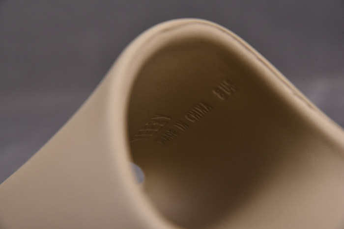 adidas Yeezy Slide Pure (Restock Pair) GW1934