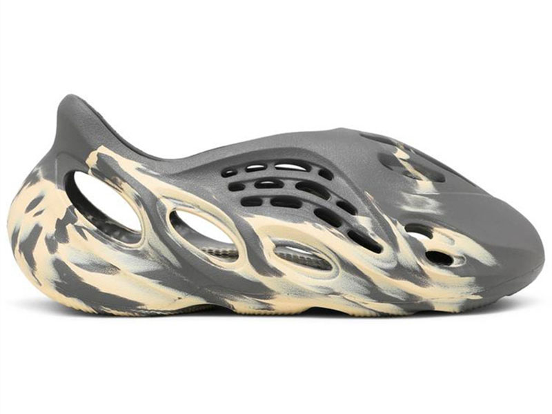 Yeezy Foam Runner MXT Moon Grey GV7904