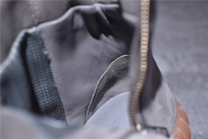 Adidas Yeezy 750 Boost Light Grey Gum Glow Dark BB1840