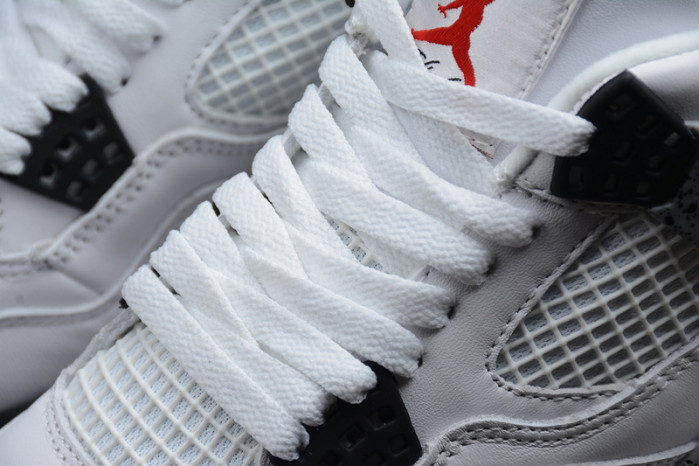 Air Jordan 4 OG White Cement  840606-192