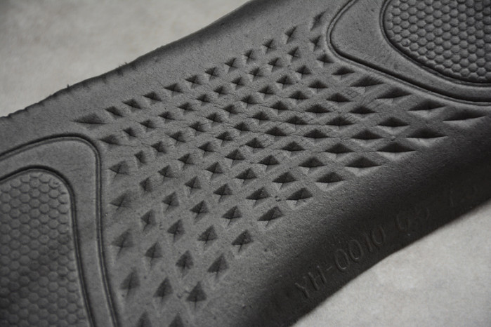 adidas Yeezy Boost 700 MNVN Triple Black FV4440