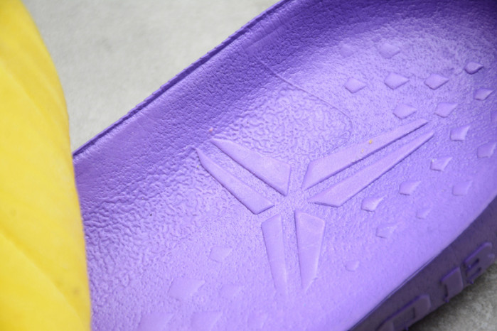 Kobe 8 System Prelude 639655-900