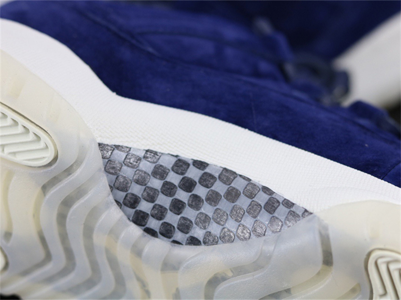 Air Jordan 11 Retro Low 'Derek Jeter RE2PECT' – Reborn.