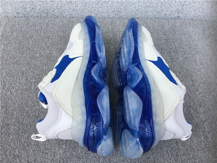 Balenciaga TRIPLES TRAINER CLEAR SOLE SNEAKERS 3000004