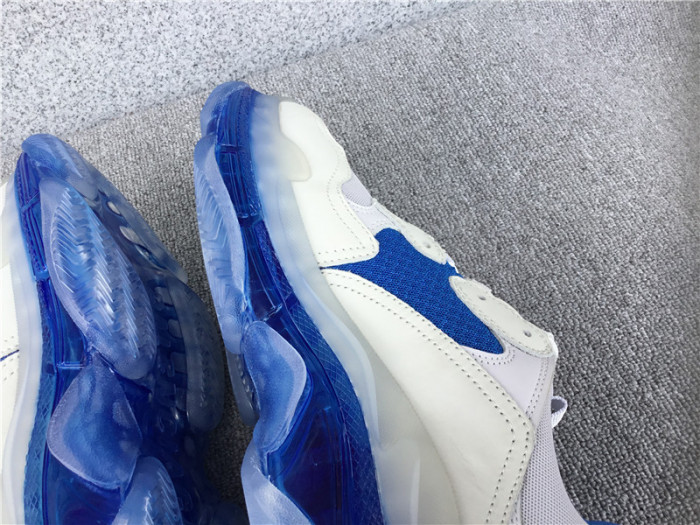 Balenciaga TRIPLES TRAINER CLEAR SOLE SNEAKERS 3000004
