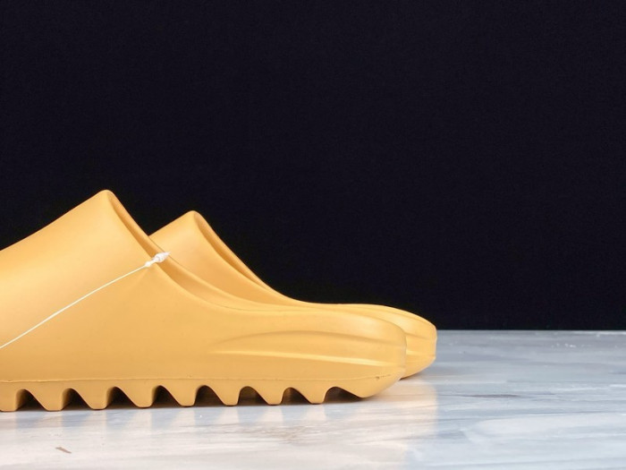 ADIDAS Yeezy Slide Desert Sand FW6344