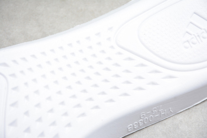 ADIDAS YEEZY BOOST 380 ALIEN FB6878