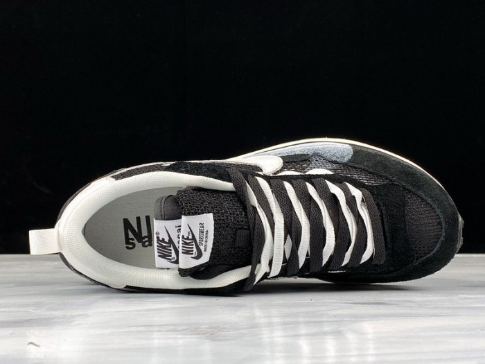 Sacai x Nike Pegasua Vaporfly Black White CV1363-001