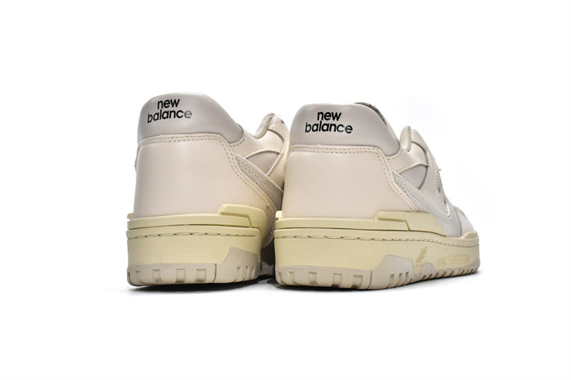 Get Auralee x New Balance 550 Ecru BB550AR