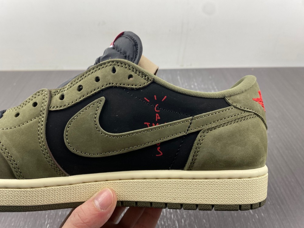 Black/Olive” Travis Scott x Jordan 1 Low
