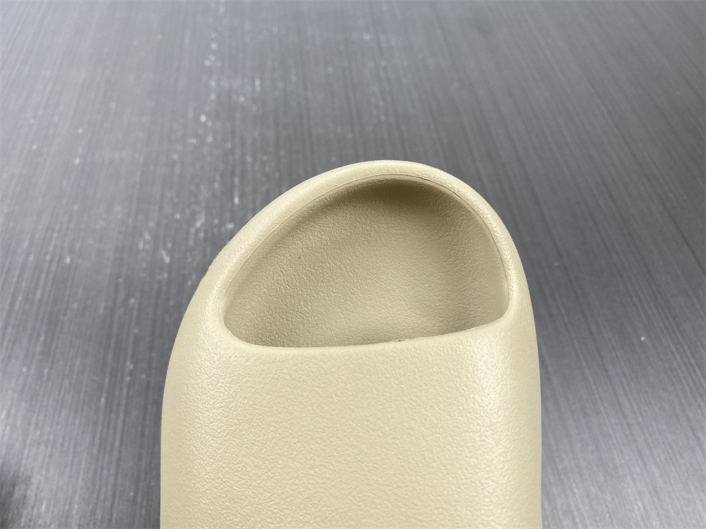 Yeezy Slide Pure 2021 Re-Release GW1934