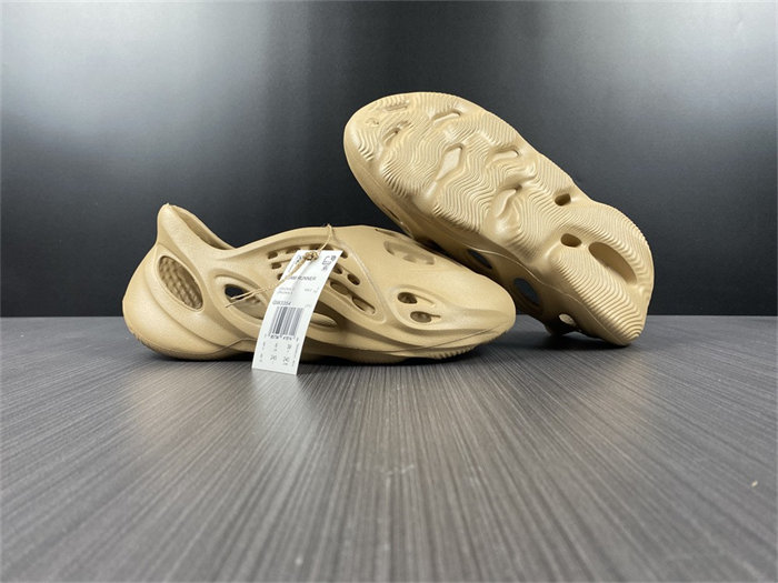 ADIDAS YEEZY Foam RNNR Ochre GW3354