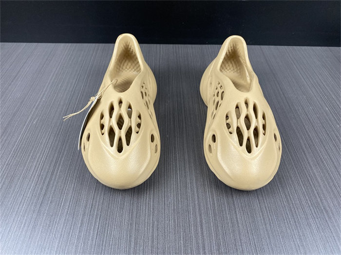 ADIDAS YEEZY Foam RNNR Ochre GW3354