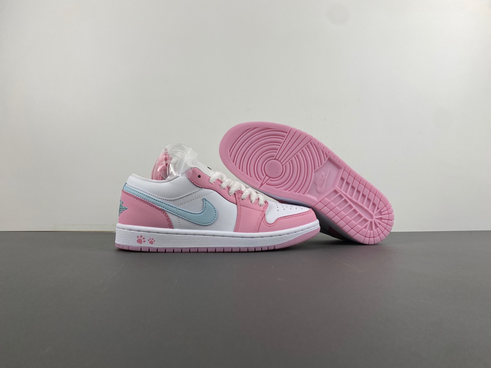 Air Jordan 1 Low SE Paw Print Pink Foam  HM3706-141