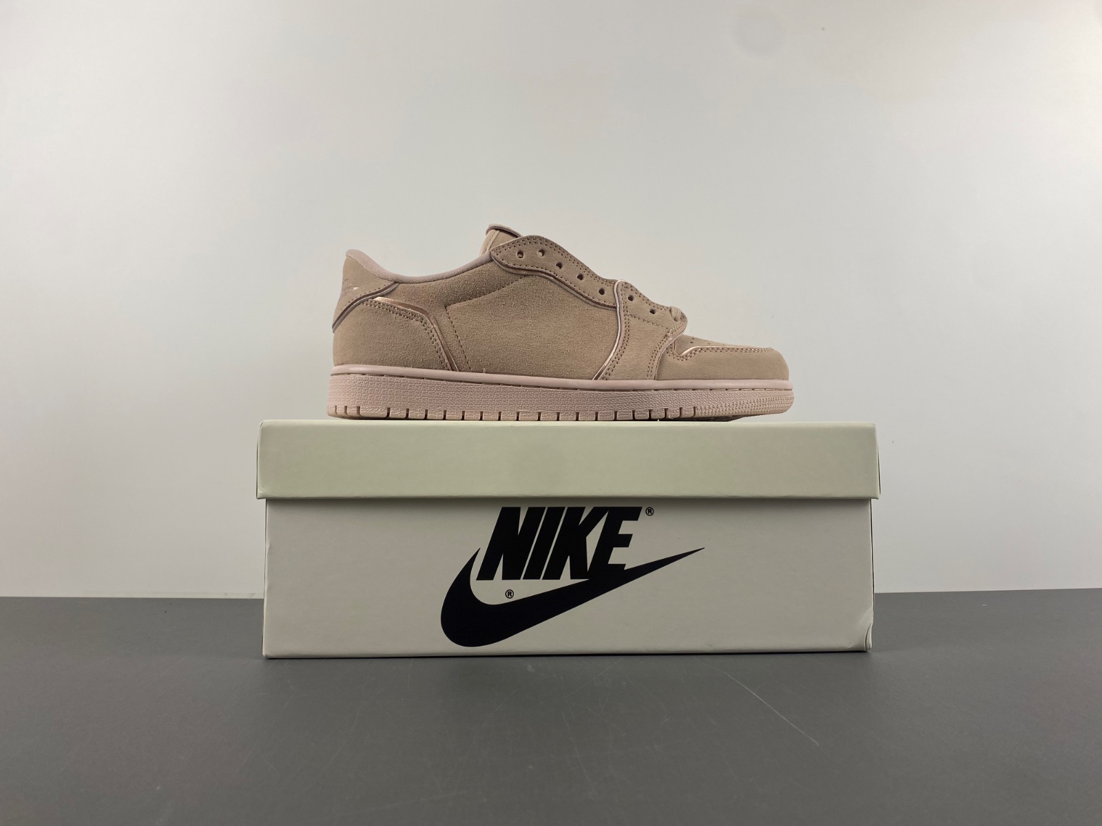 Air Jordan 1 Retro Low NS 'Particle Beige'  AO1935-204