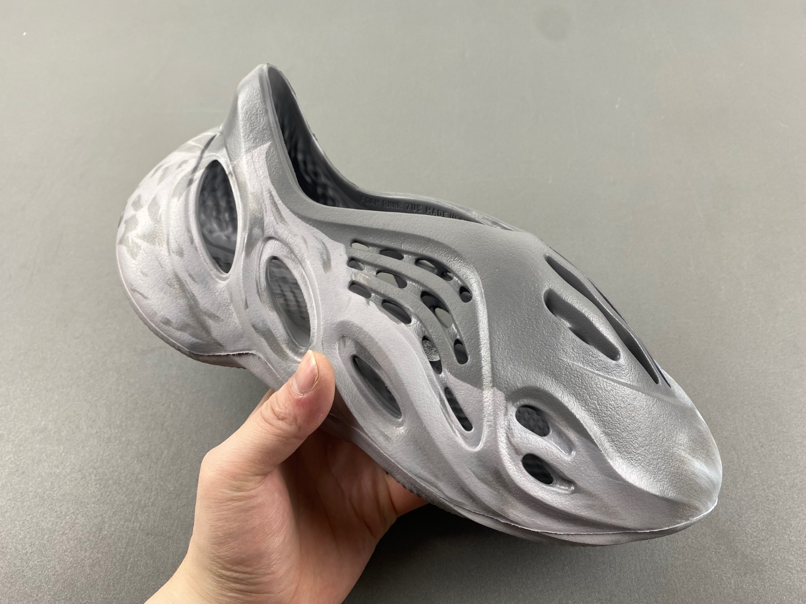 YEEZY FOAM RUNNER MX 