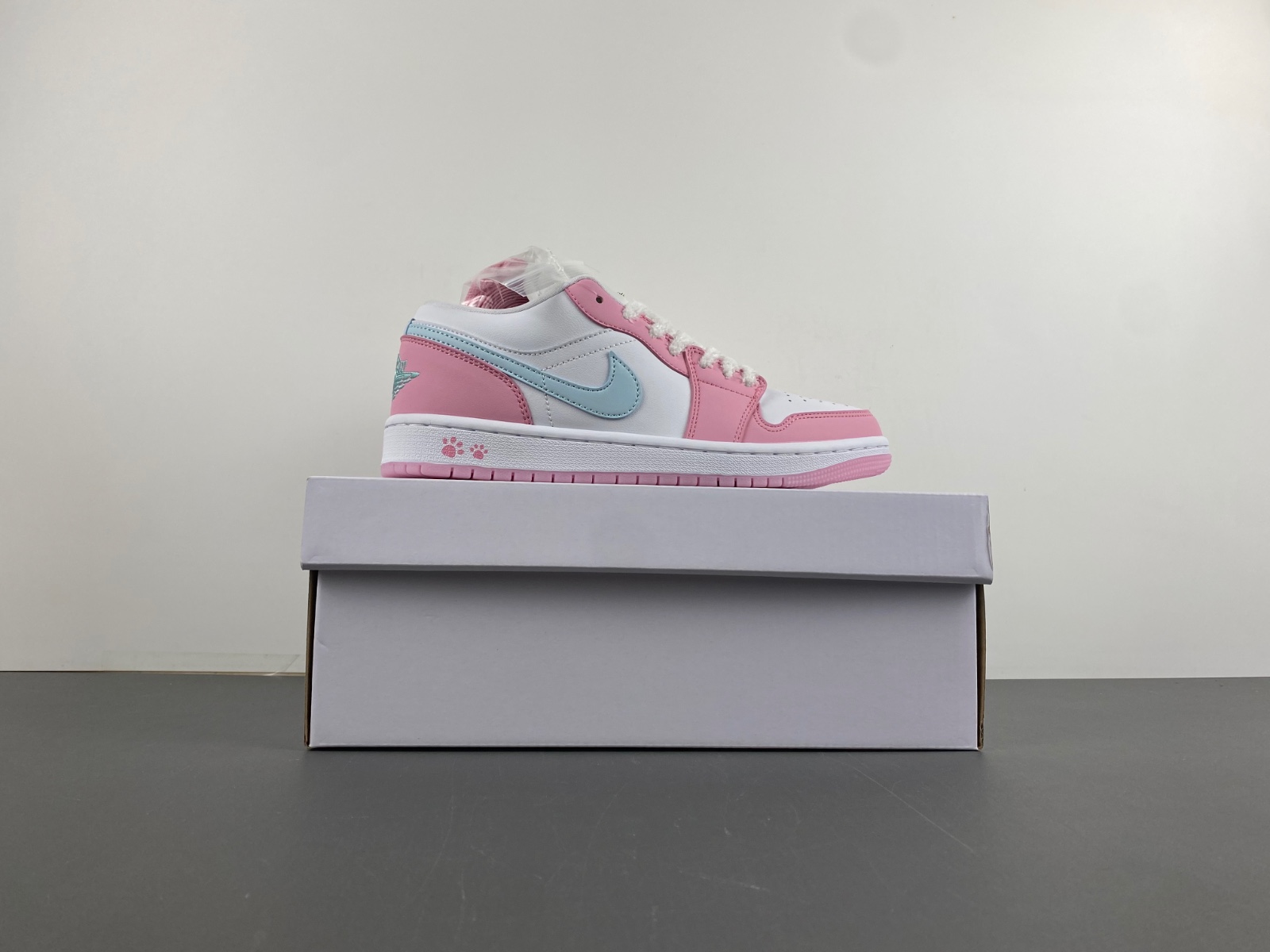 Air Jordan 1 Low SE Paw Print Pink Foam  HM3706-141