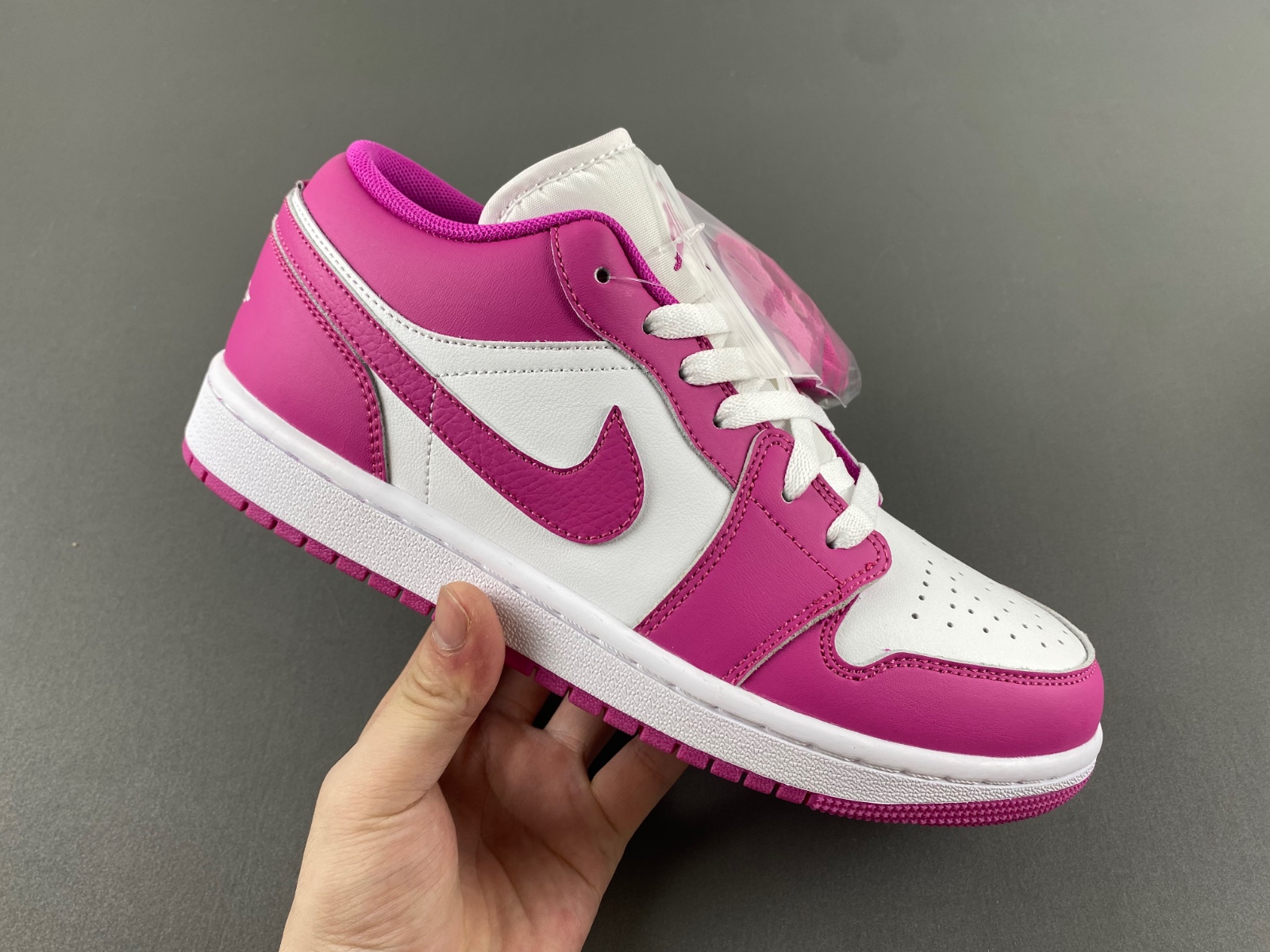 Air Jordan 1 Low Fire Pink  FV8486-600
