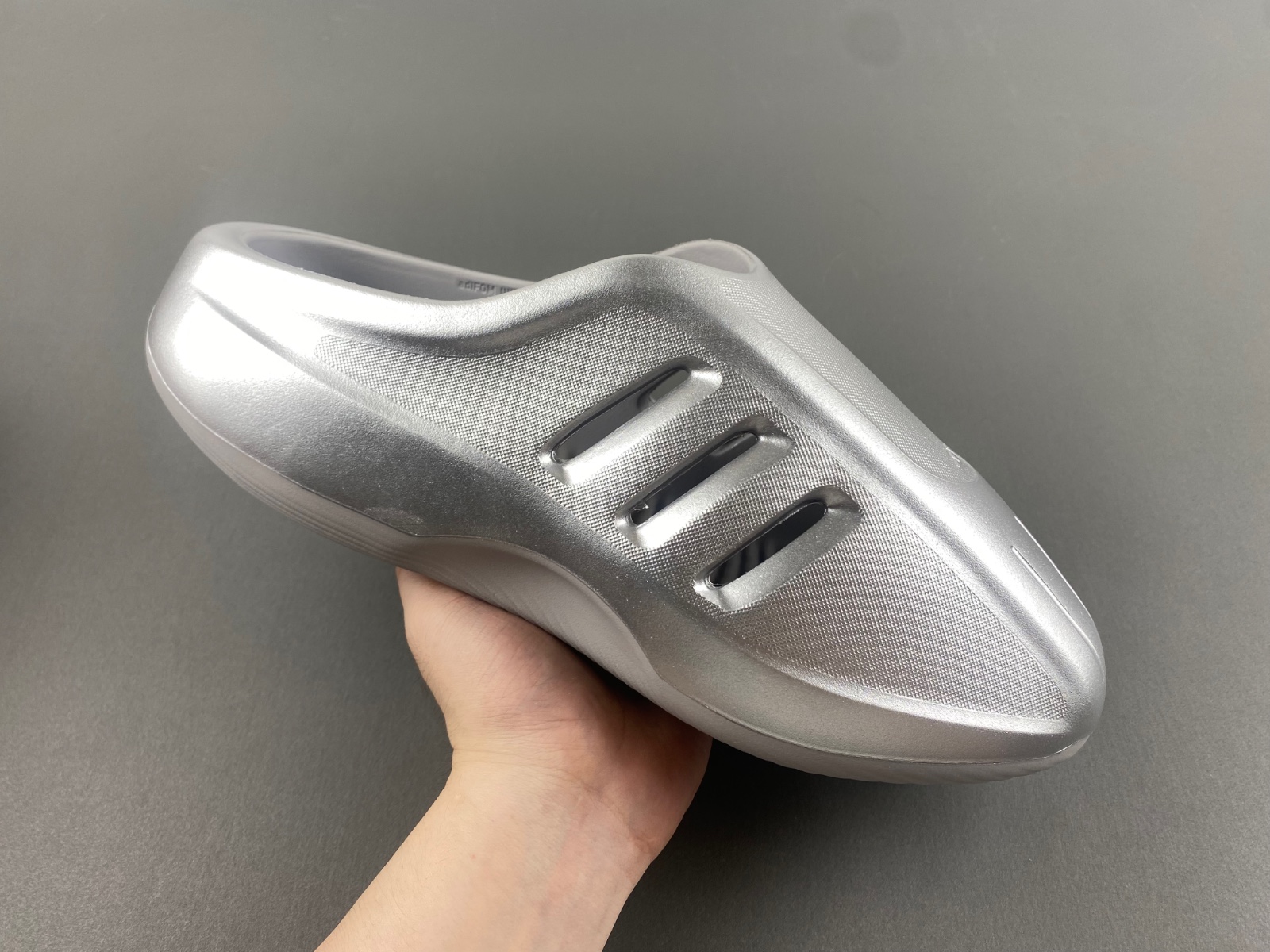 adidas adiFOM IIInfinity Mule Metallic Silver IH2814