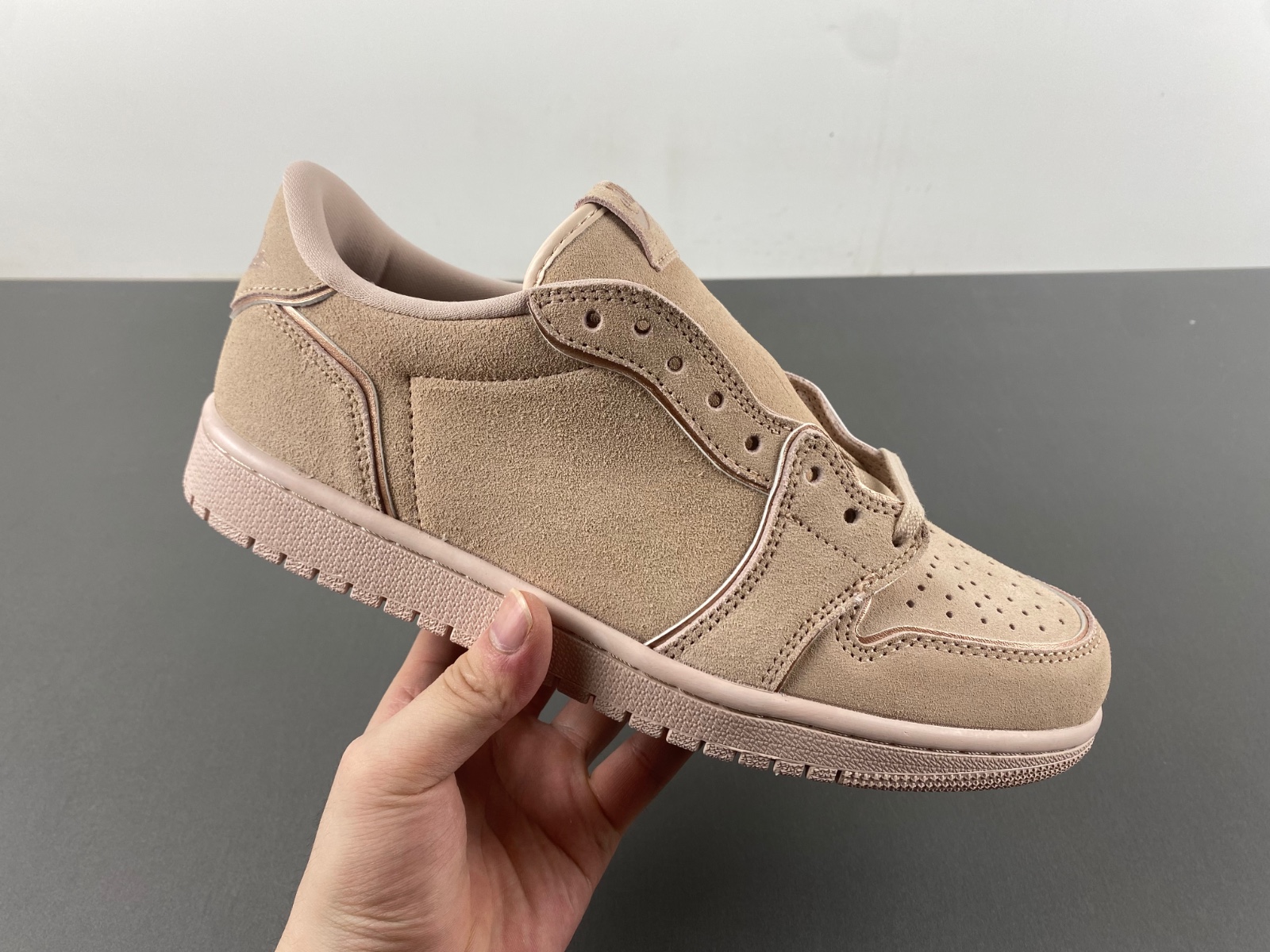 Air Jordan 1 Retro Low NS 'Particle Beige'  AO1935-204