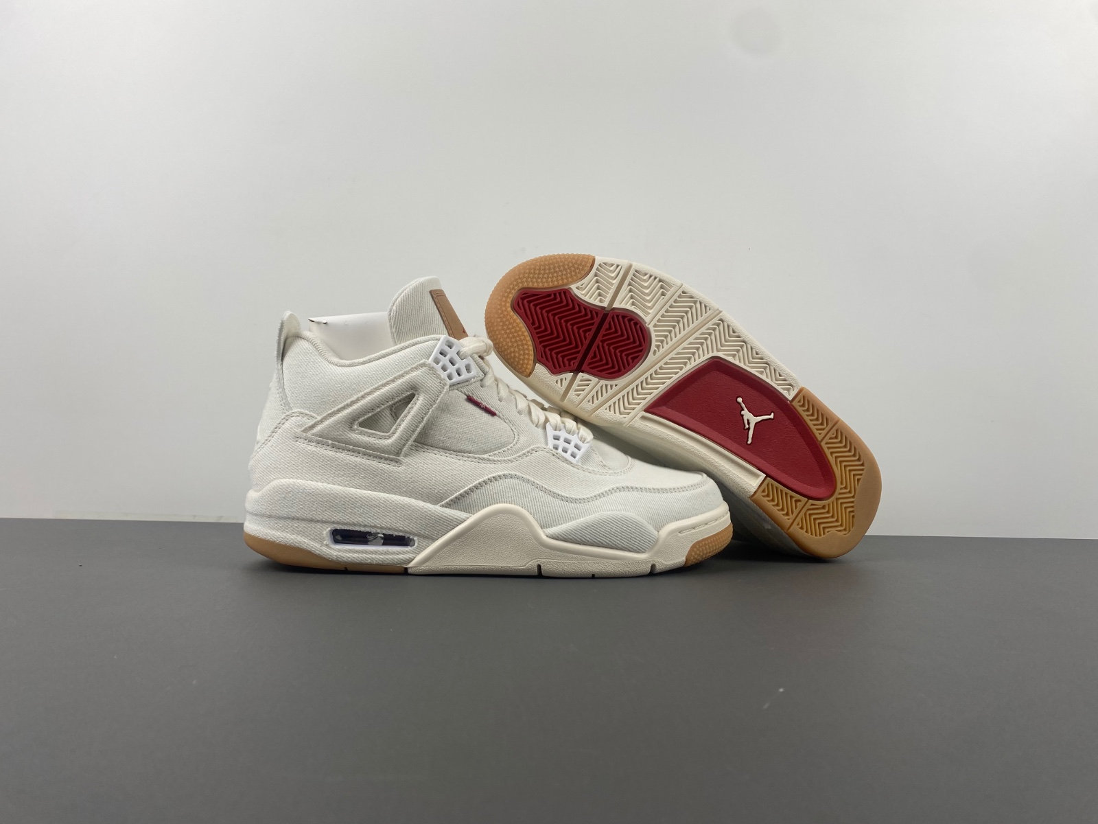 Levis x air jordan 4 white denim AO2571-100