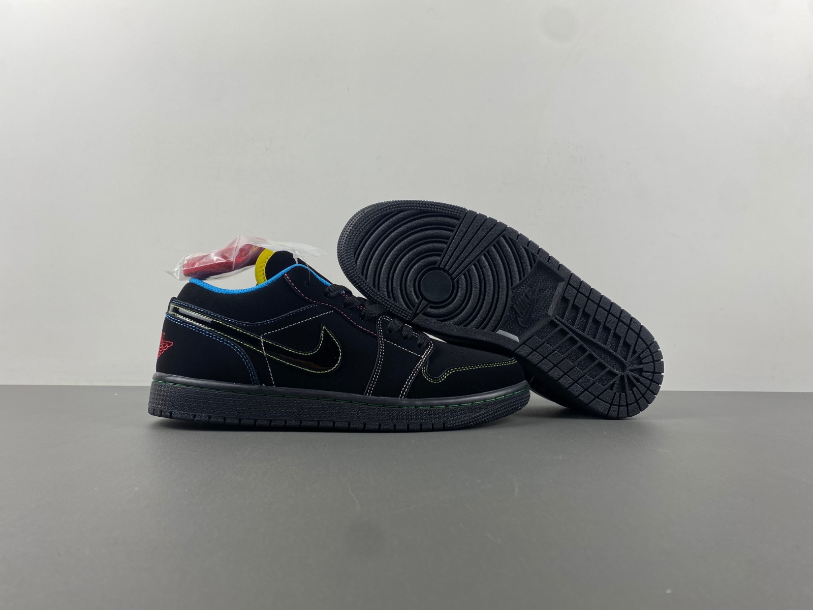 Air Jordan 1 Phat Low Olympic Black 338145-003