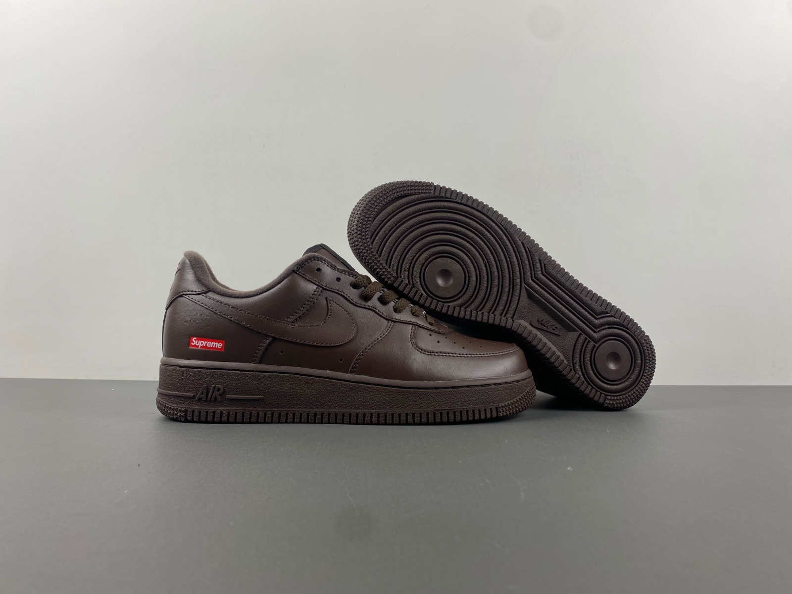 Supreme x Nike Air Force 1 Low “Baroque Brown” CU9225-200