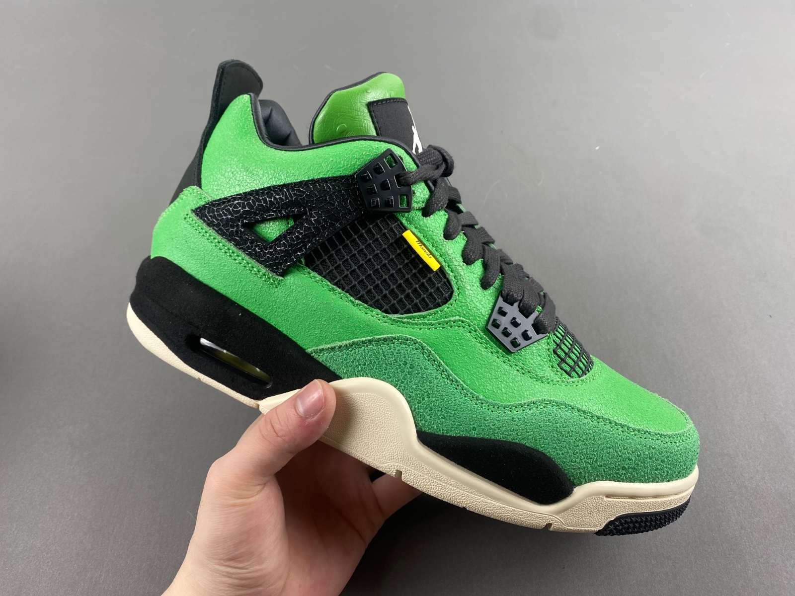 Air Jordan 4 Retro 'Manila'