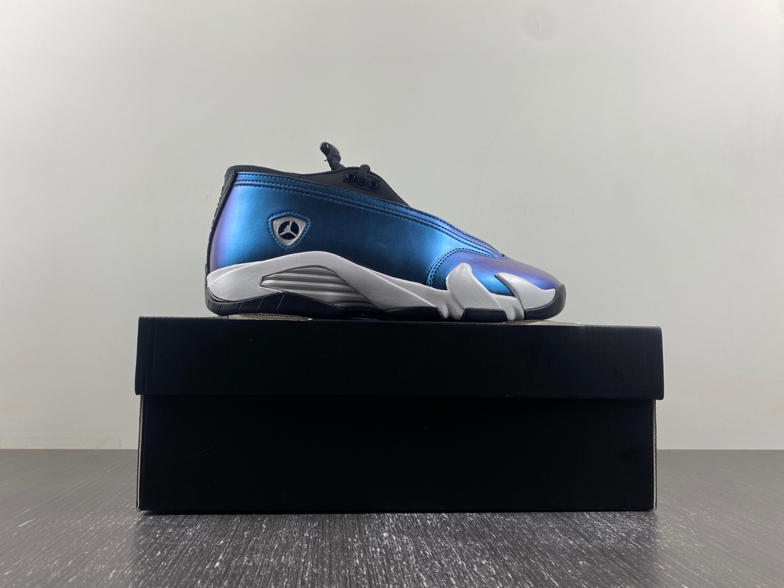 Air Jordan 14 Retro Low 