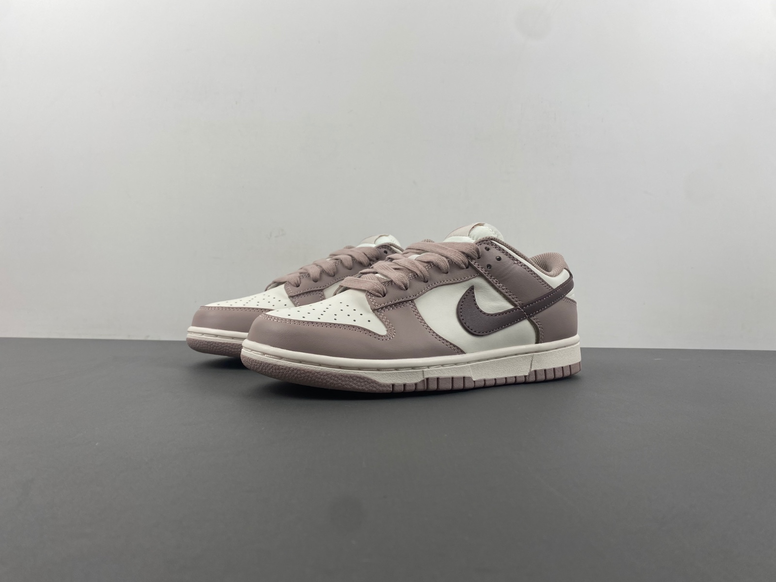 NIKE DUNK LOW 'DIFFUSED TAUPE'