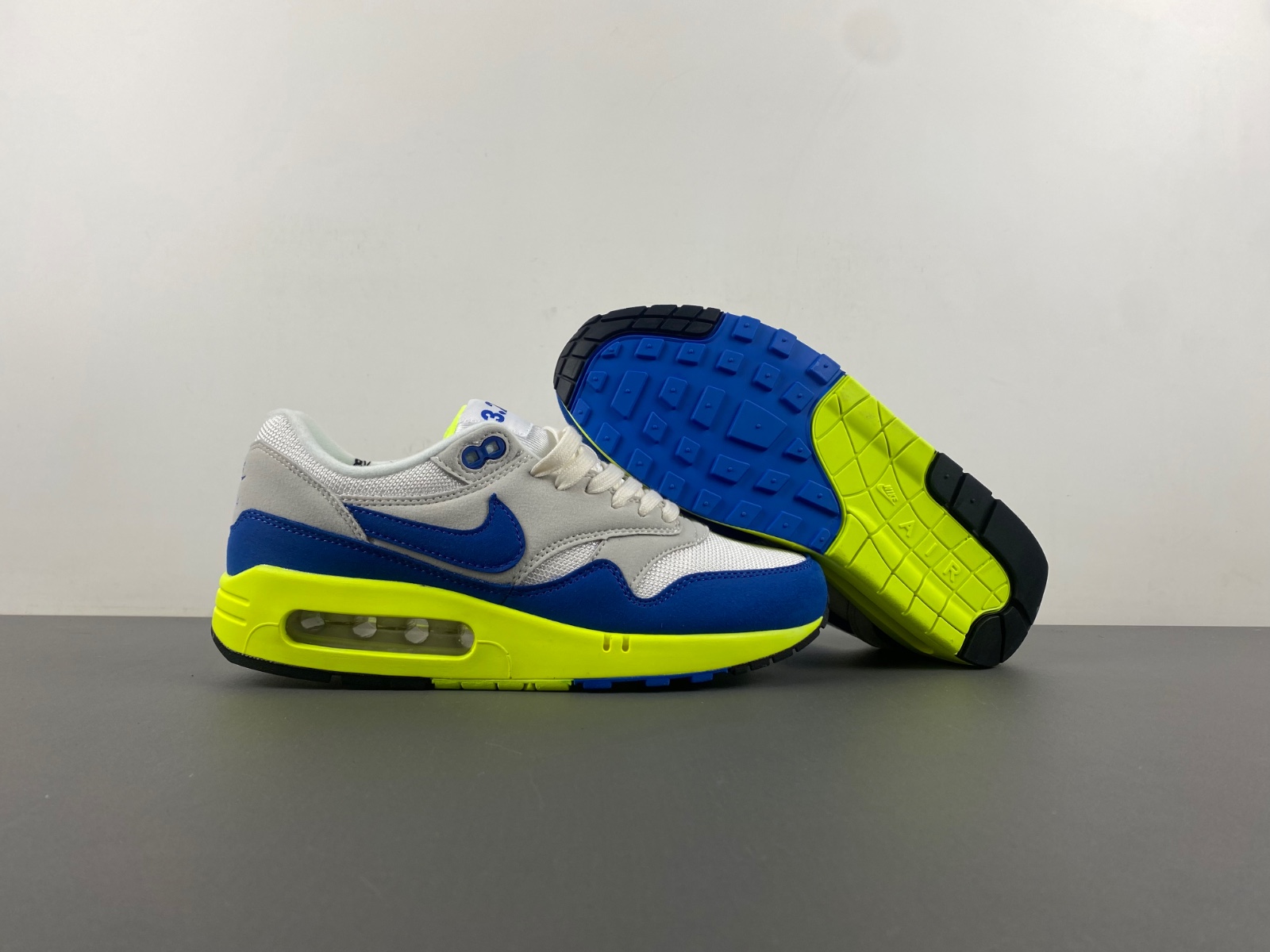 AIR MAX 1 '86 OG 'BIG BUBBLE - AIR MAX DAY'  HF2903-100