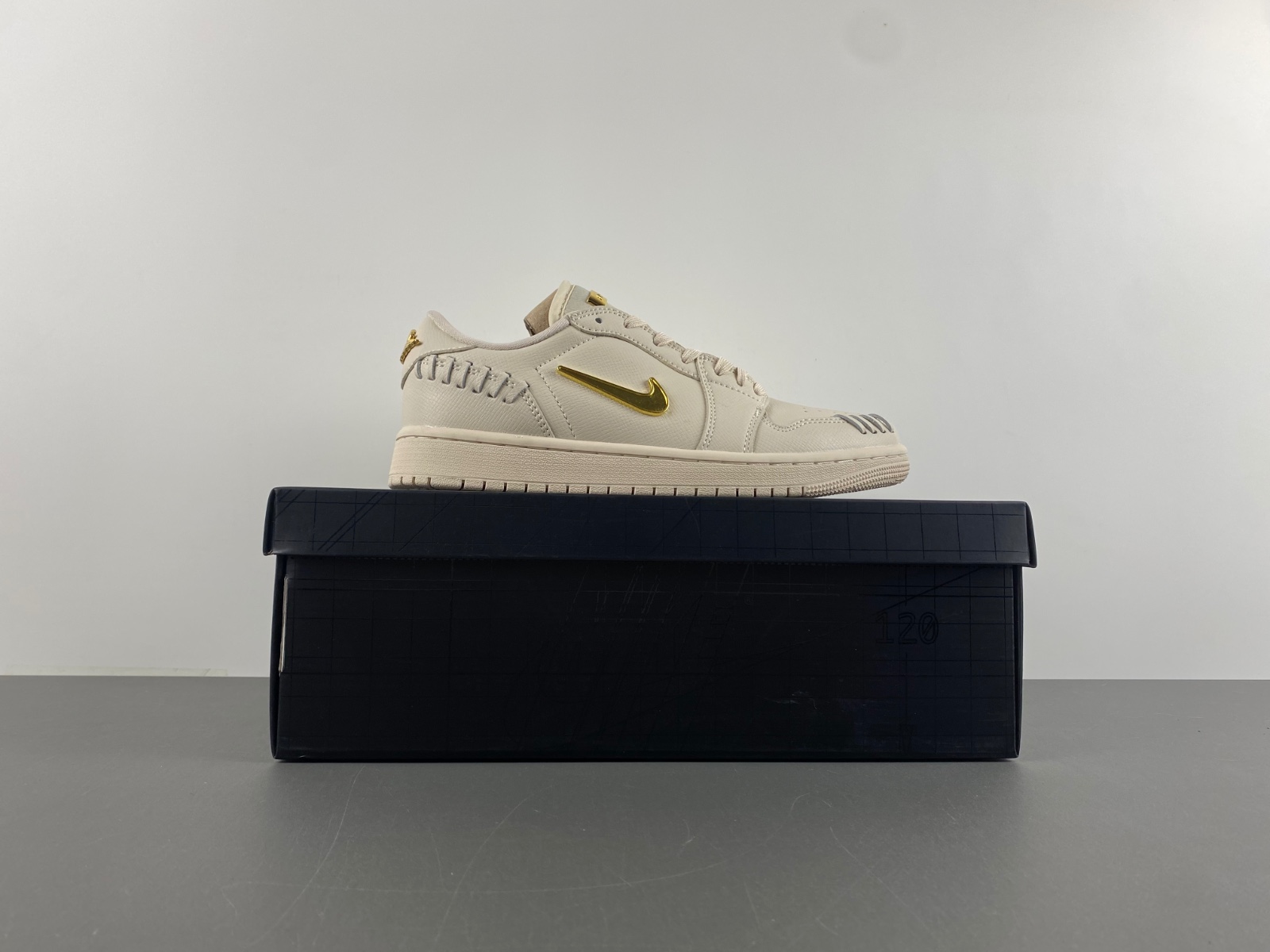 Air Jordan 1 Low Method of Make FN5032-200