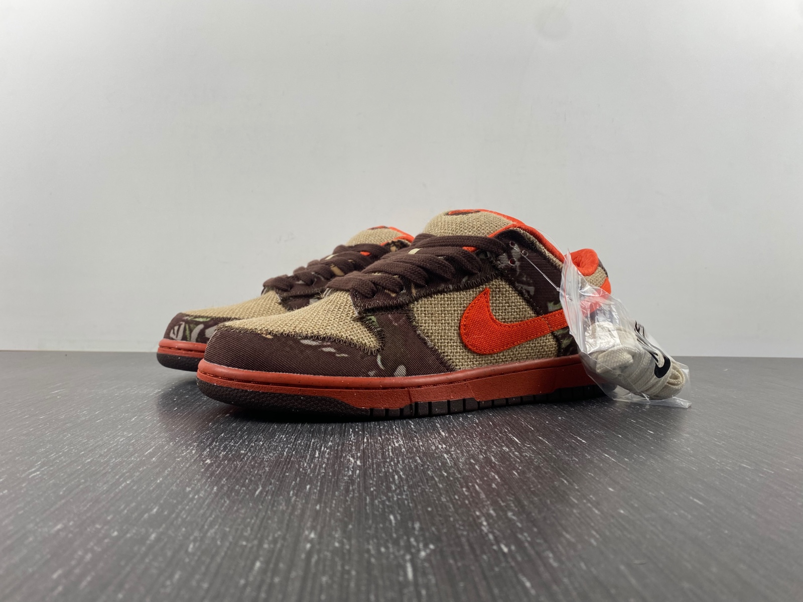 DUNK LOW PRO SB 'HUNTER REESE FORBES'