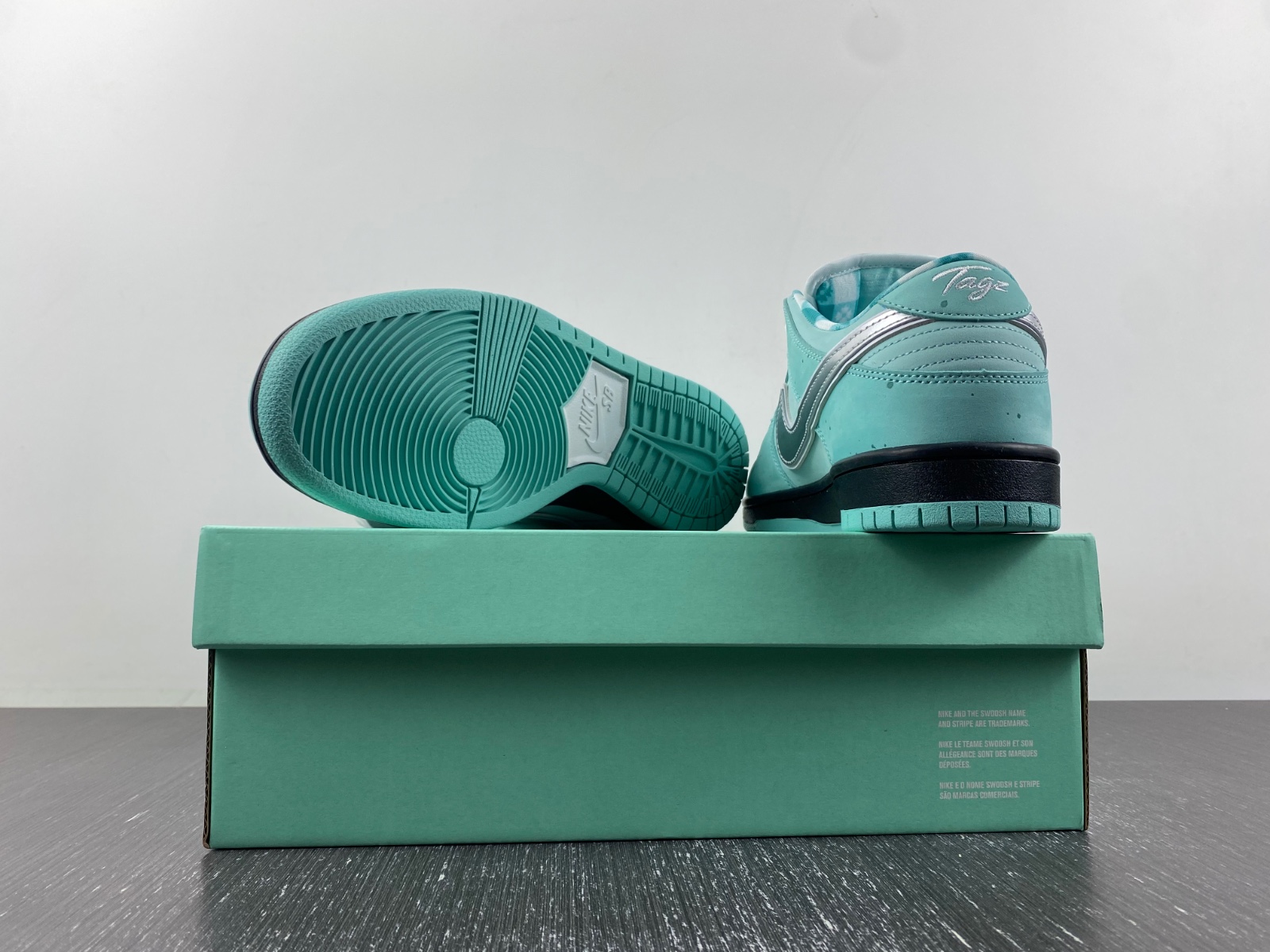 Concepts x TIFFANY CO. x Nike SB Dunk Low