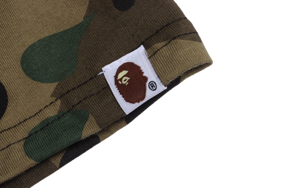 BAPE color matching camouflage shark mouth print short sleeves