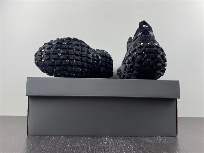 Balenciaga 685613 W2RAD 1081