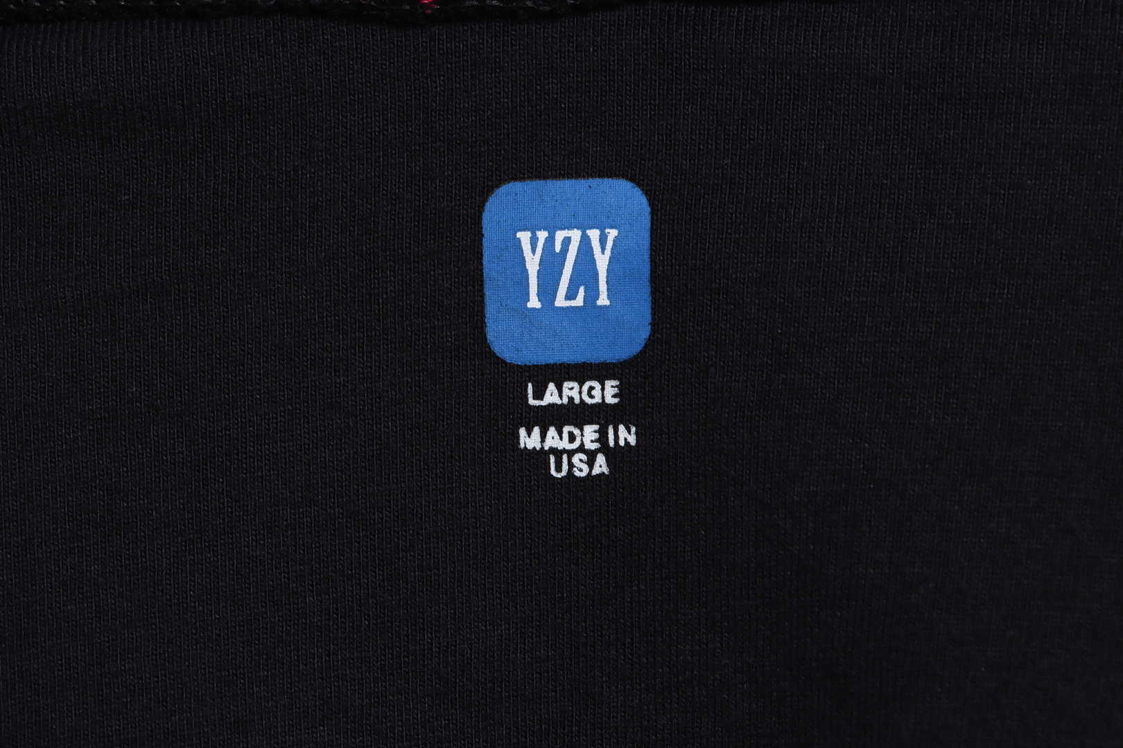 BA1ENC1AGAxGAPxYEEZY Tripartite Peace Dove Hoodie