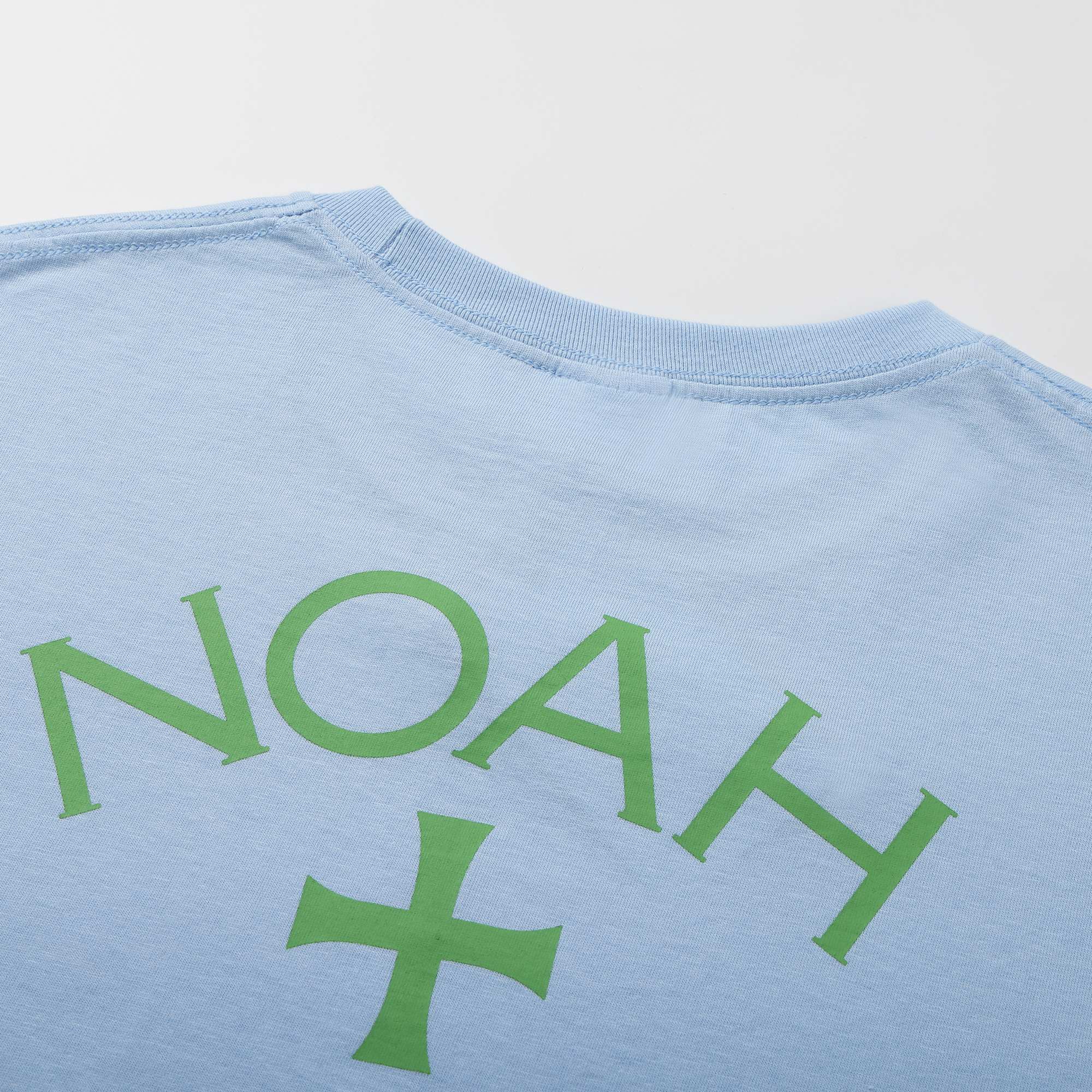 N0ah New  cross front and back LOGO short sleeves