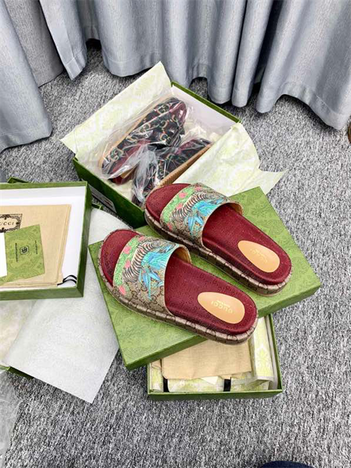 Gucci Slipper