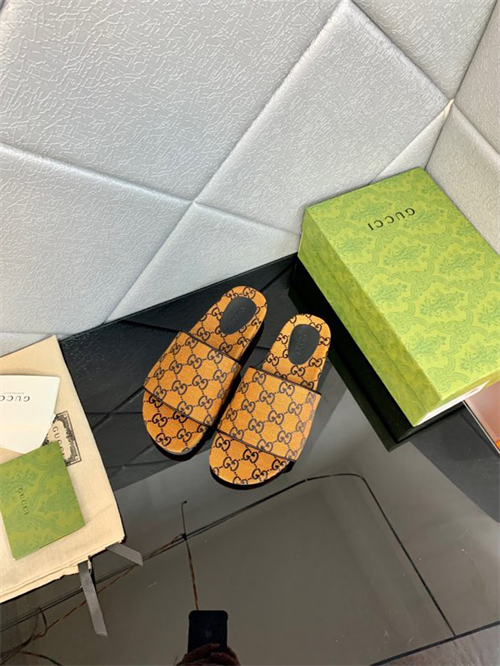 Gucci Slipper