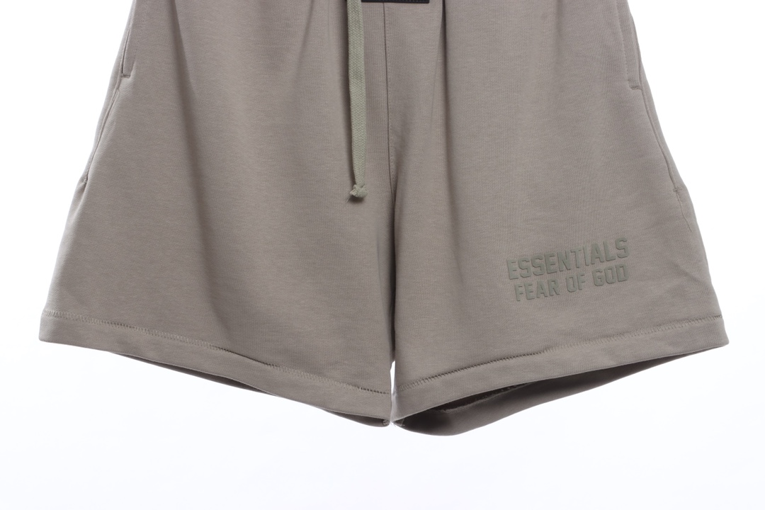 Essenti@ls Flocked alphabet shorts