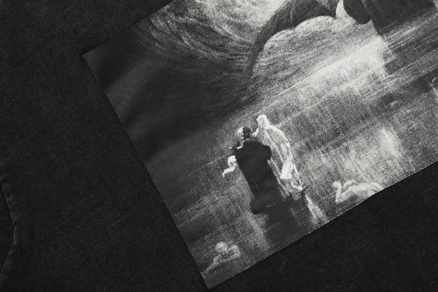 Fear Of God / Essentials vintage style giant angel seductive printing short sleeves