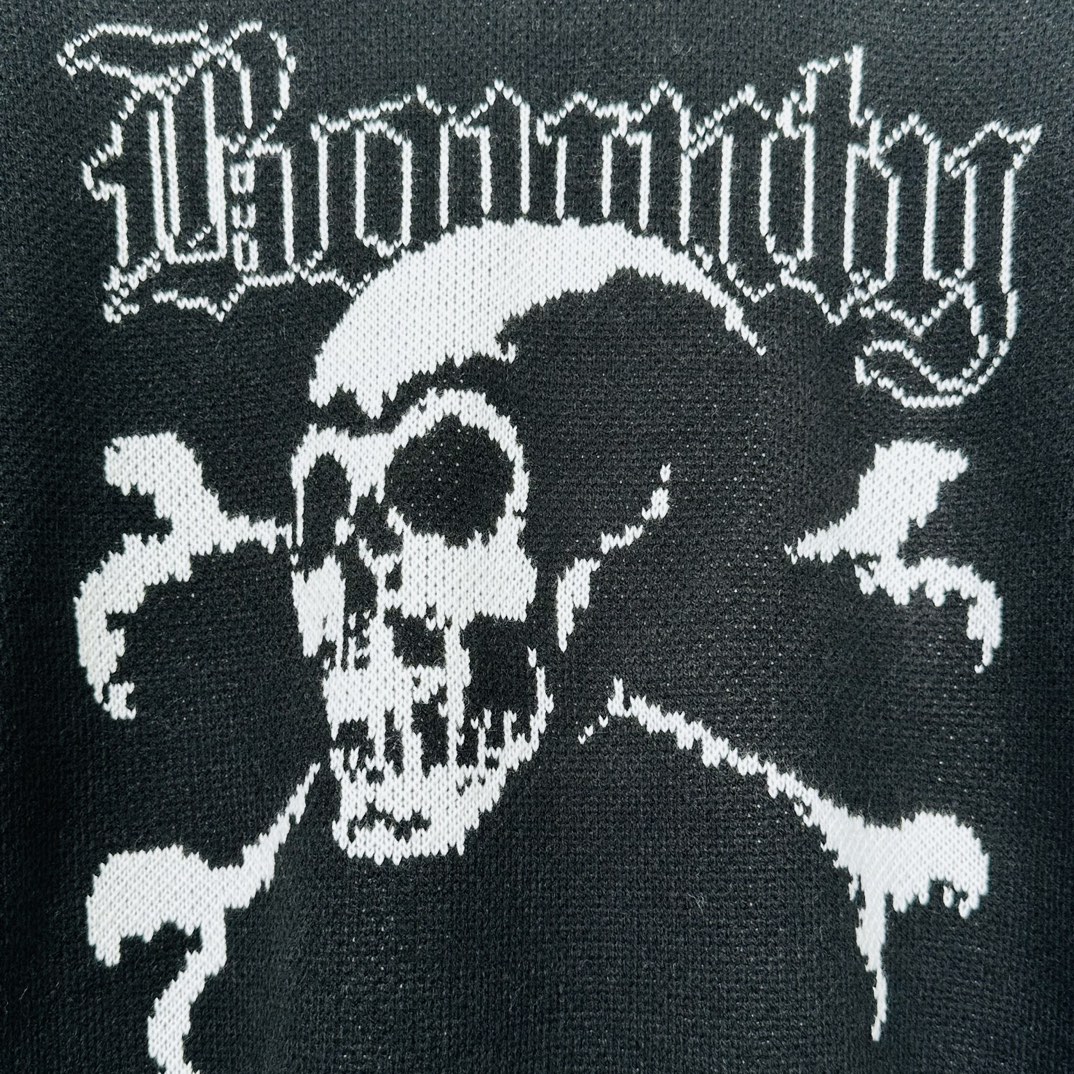 Suprem3 Bounty Hunter Jumper  black  2023