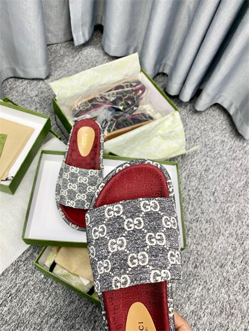 Gucci Slipper