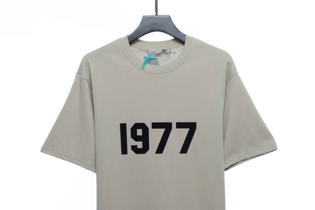 Essentials 1977 series flocking short sleeves