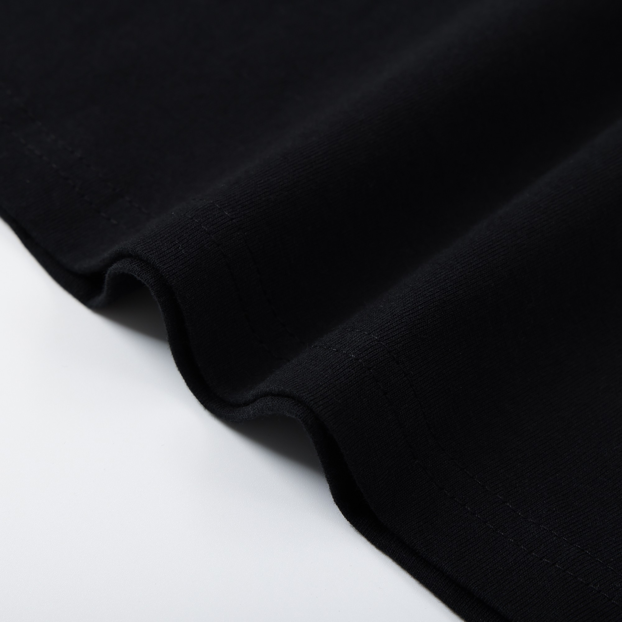 N0ah New  cross front and back LOGO short sleeves