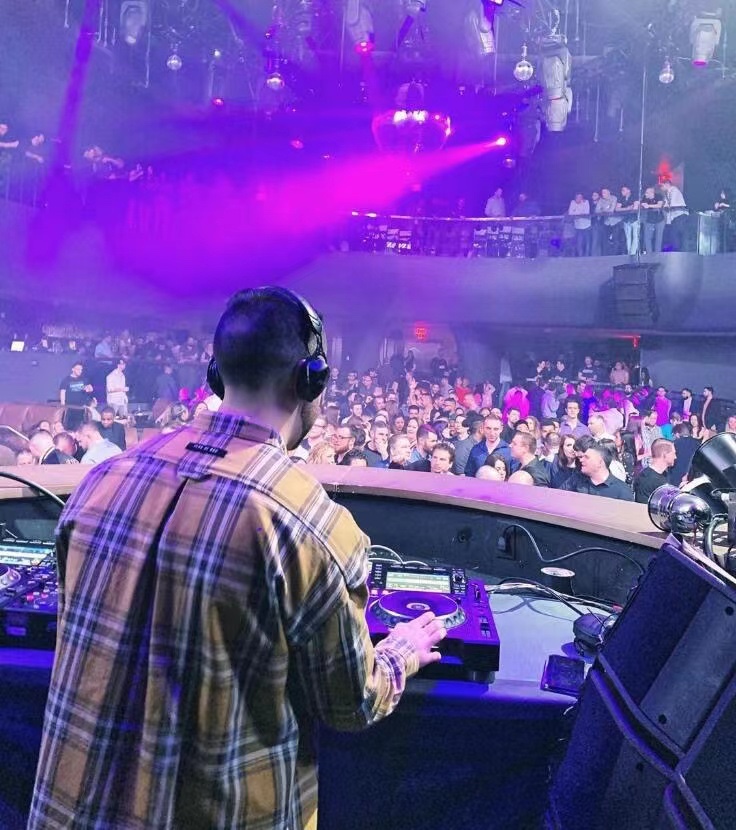 FOG Plaid Swallowtail Long Sleeve Shirt