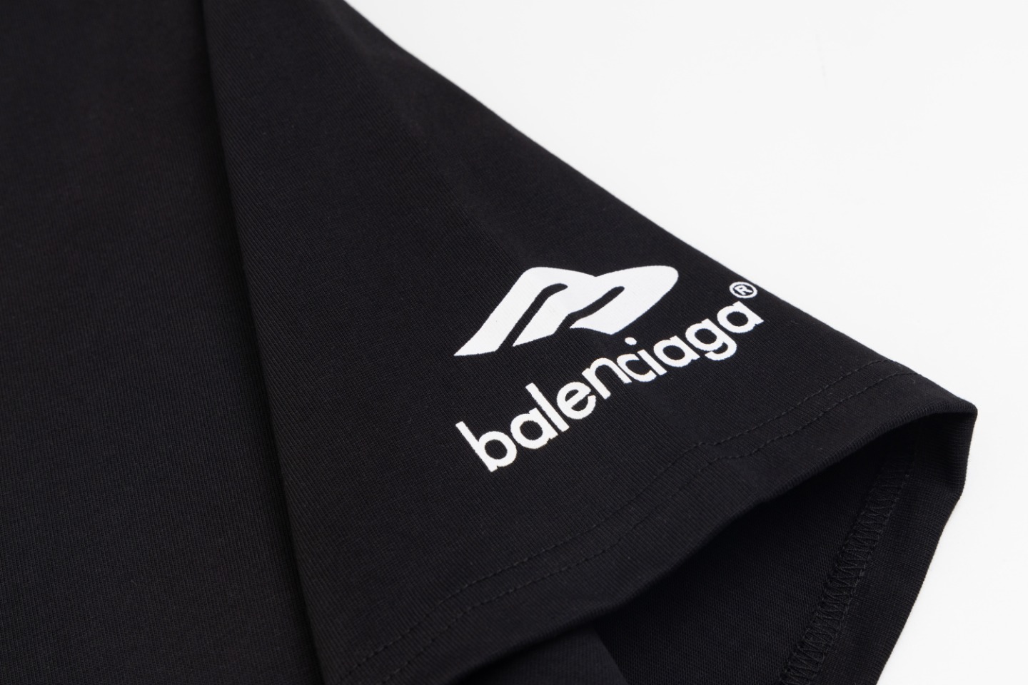 Balancig* multi-element logo shirt 2024