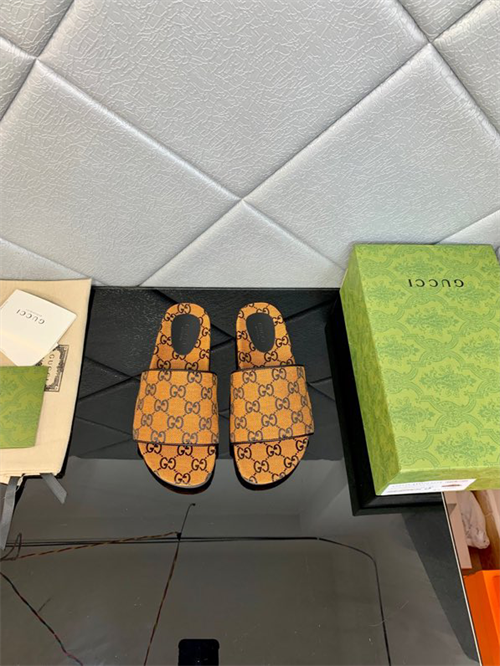 Gucci Slipper
